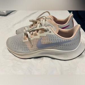 Nike Air Zoom Pegasus 37 women’s 8.5 grey/pink/purple new